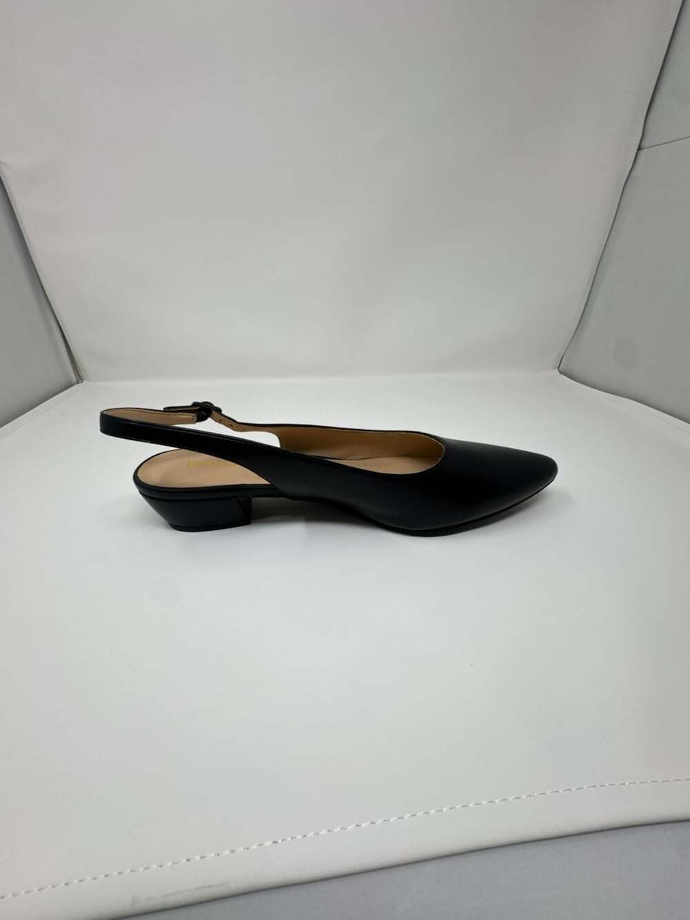 DREAM PAIRS Women's Kitten Slingback Low Block Heel Pointed Toe Dress Pumps